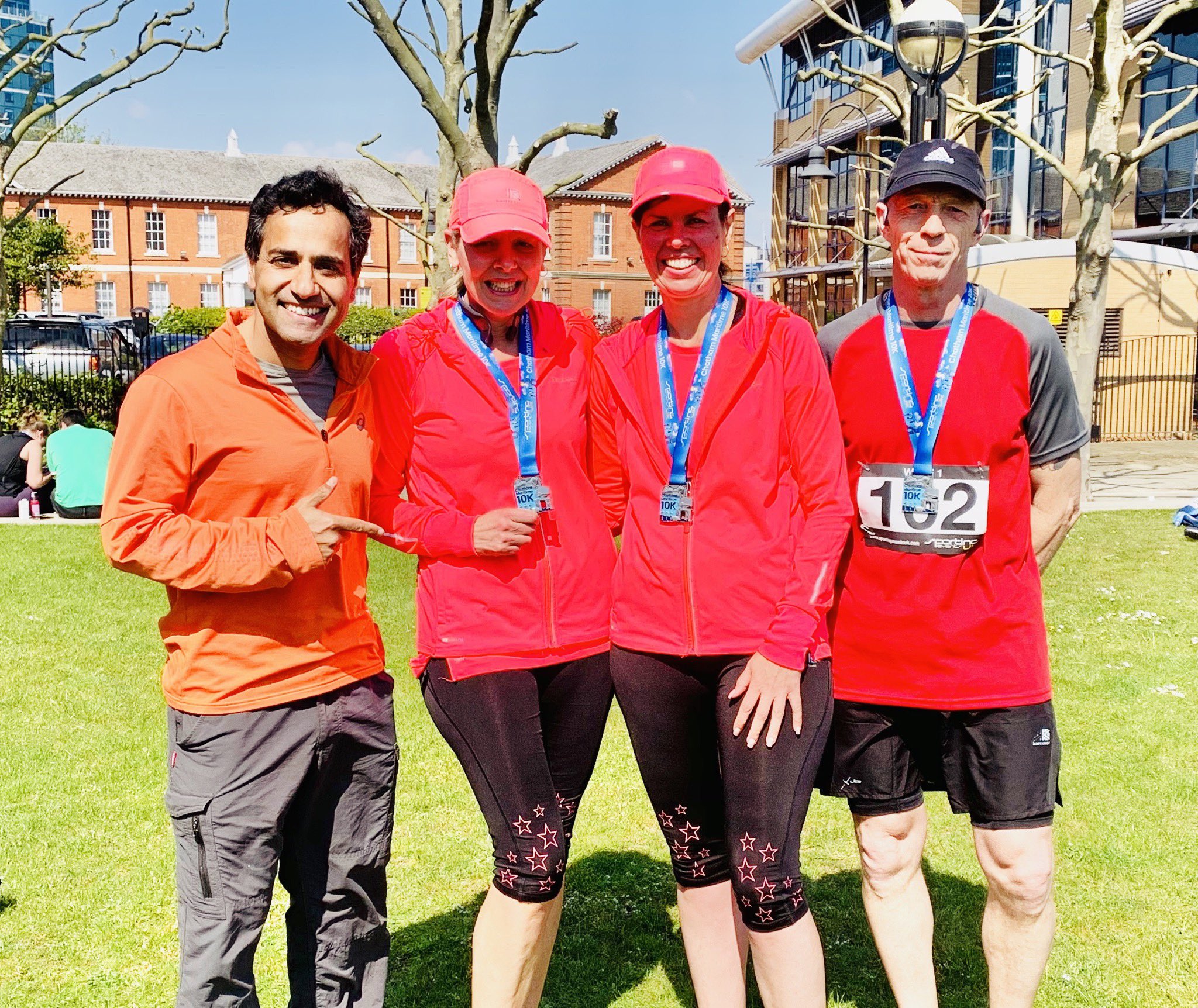 Rehman meets Chatham Maritime 10k runners Rehman Chishti